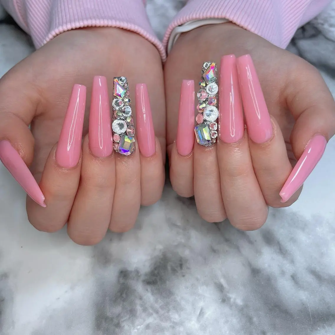 ネイル ロングネイル ハンドネイル Kayo 💅のネイルデザイン