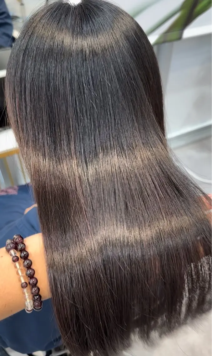 セミロング 縮毛矯正 CALON銀座　松田 力丸のヘアスタイル