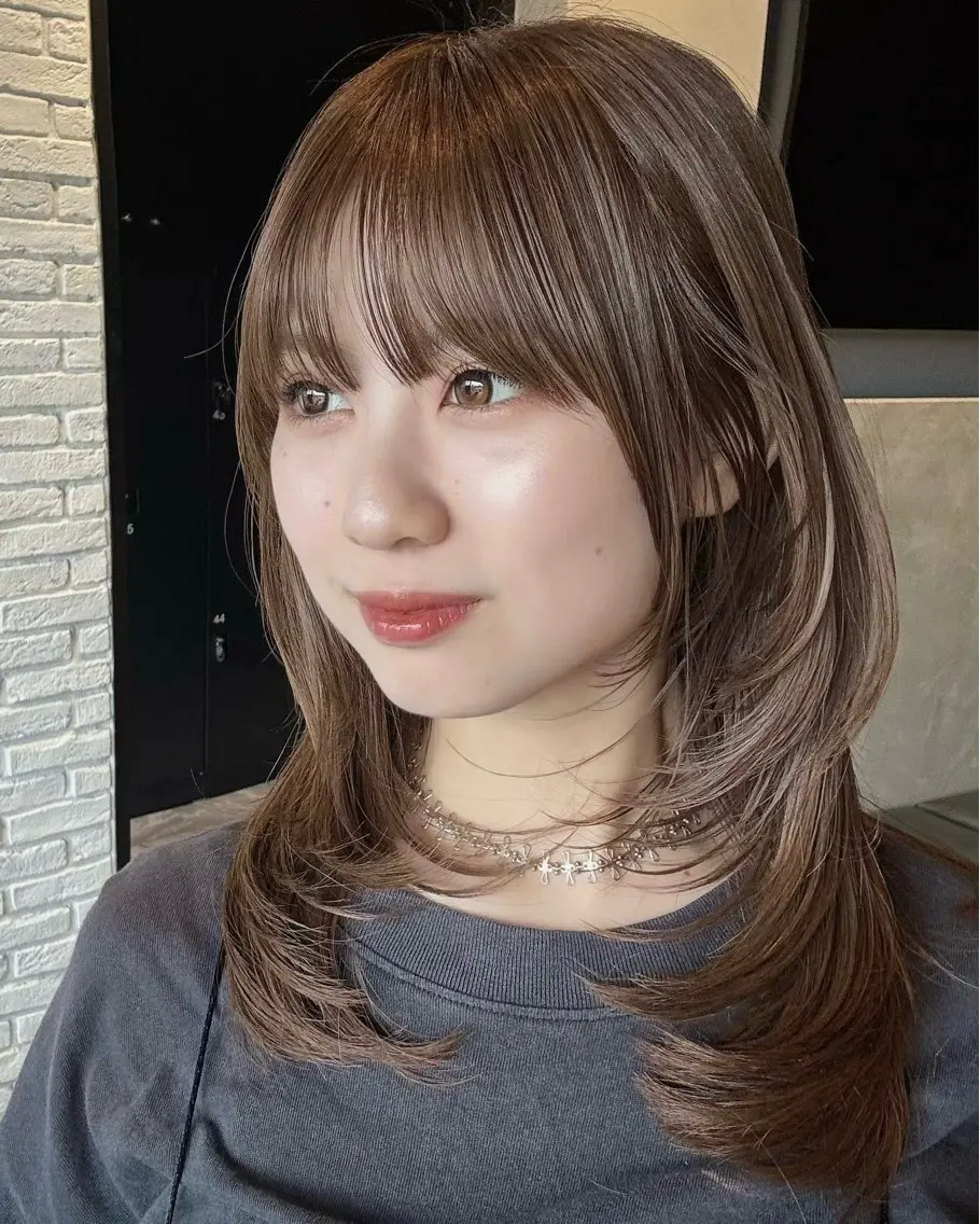 ミディアム カラー ミディアムレイヤー レイヤーカット カット ヘアカラー トリートメント レイヤー🩰髪質改善 /透明感/kanaのヘアスタイル