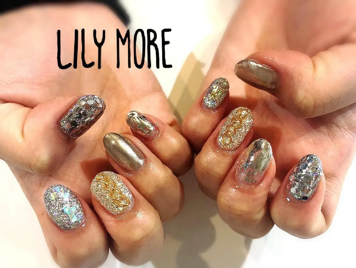 ネイル シルバー Lily closetのネイルデザイン
