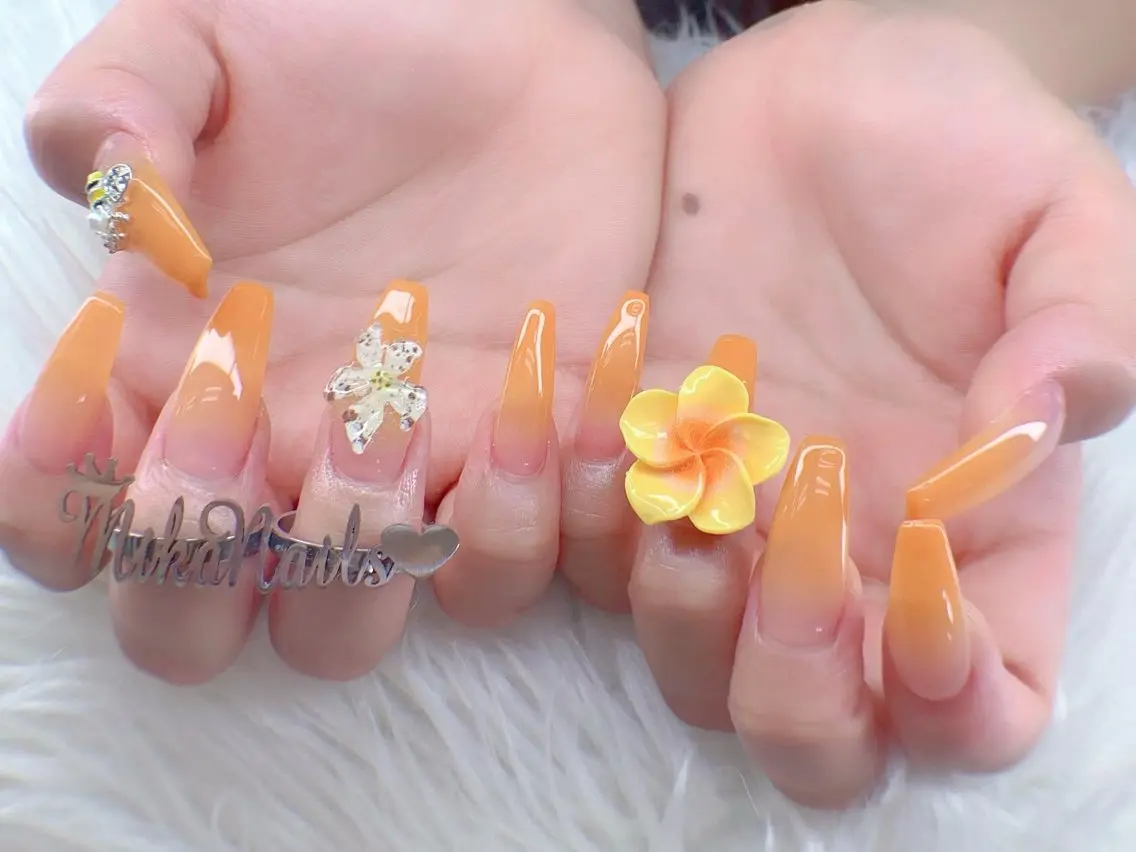 ロング ロング ハンドネイル ハンドケア Mika Nail 池袋のネイルデザイン