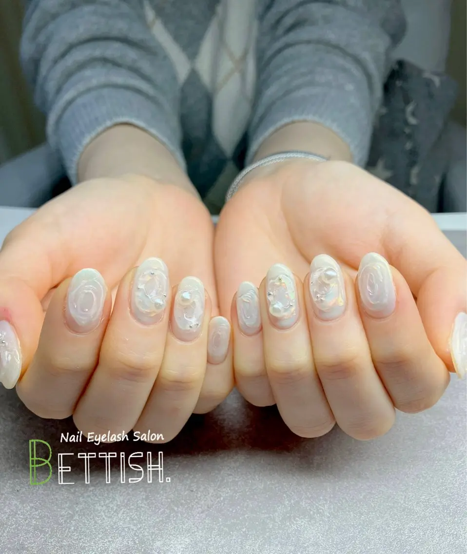 ネイル オーロラネイル ミラーネイル BETTISH. KUMIKO☺︎︎のネイルデザイン