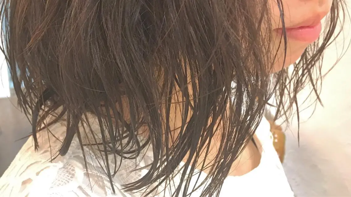 ショート カラー パーマ ヘアアレンジ アッシュ ベージュカラー エグチ アキラのヘアスタイル