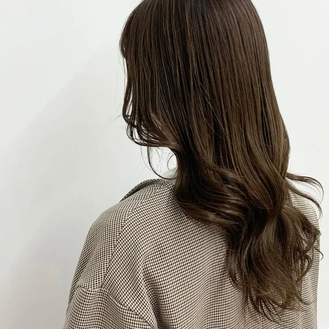 セミロング カラー パーマ ヘアアレンジ メンズ キッズ ネイル マツエク・マツパ レイヤーカット/ 巻ける縮毛矯正のヘアスタイル