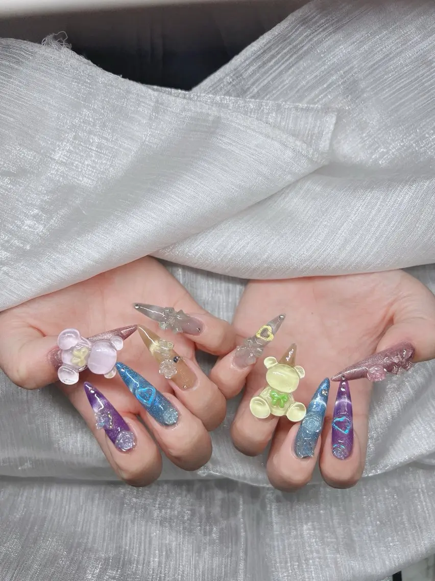 ネイル 長さ出し グラデーション キラキラネイル マグネットネイル ニュアンスネイル ハンドネイル Lee Nails チップ長さだし専門店のネイルデザイン