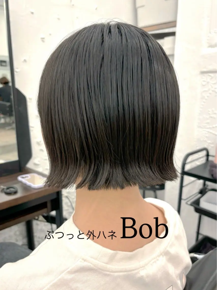 ショート カラー ヘアアレンジ 透明感カラー グレージュ ボブ 外ハネヘア 🌱ボブ/レイヤー/ ベージュ/あやみ✨のヘアスタイル