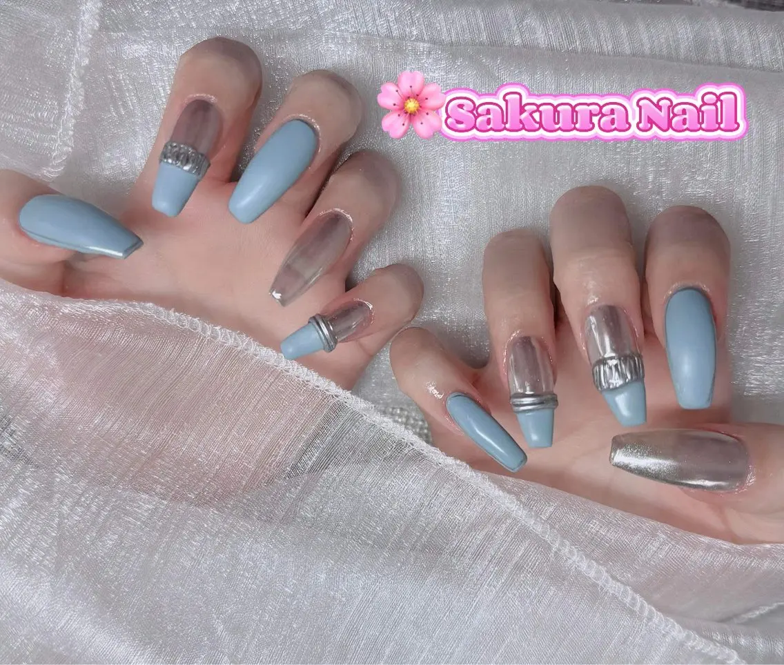 ネイル アートネイル オーロラネイル ボルドー チークネイル フレンチネイル ハンドネイル Sakura Nail Salonのネイルデザイン