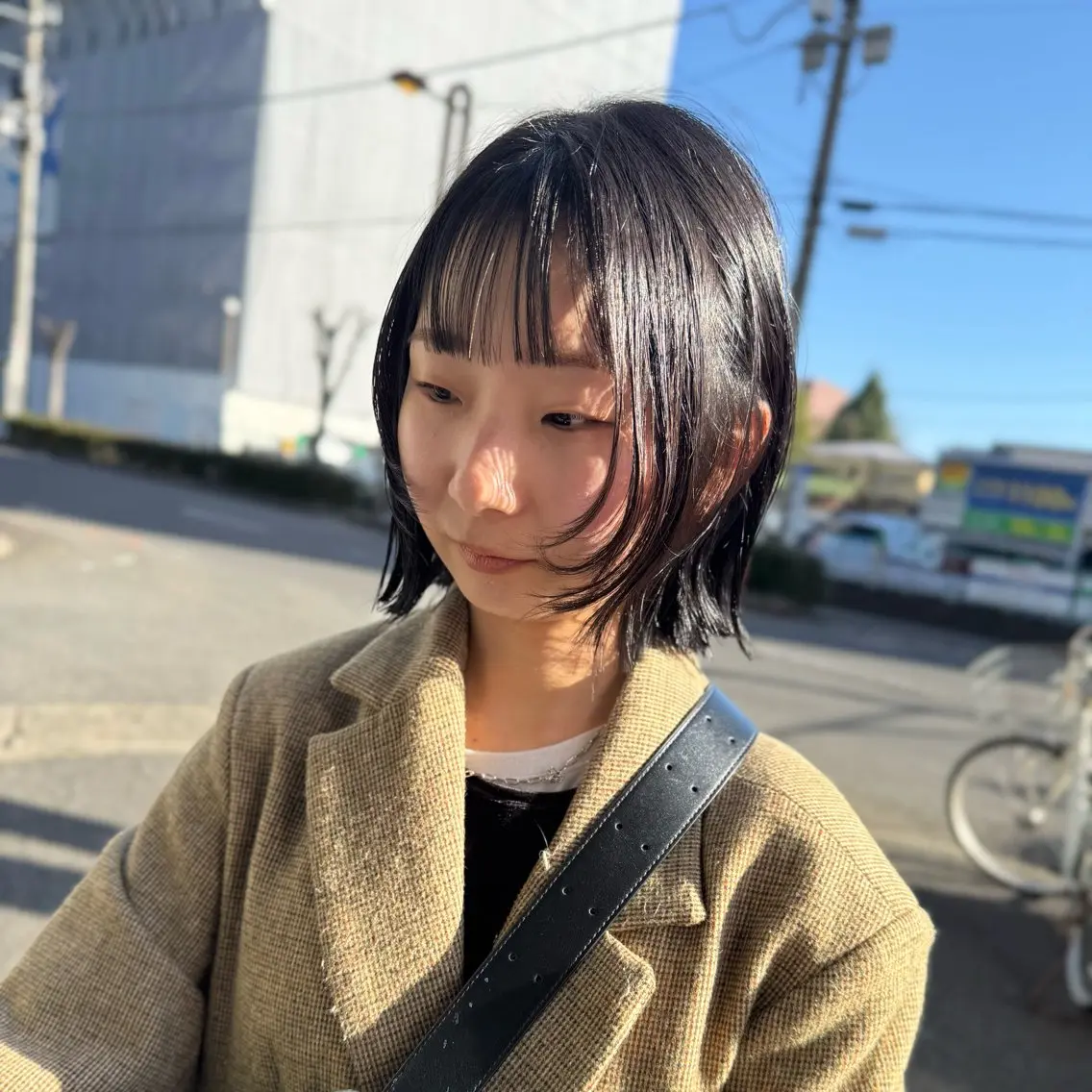 ミディアム カット ヘアカラー トリートメント 会田有紀 /切りっぱなしボブのヘアスタイル