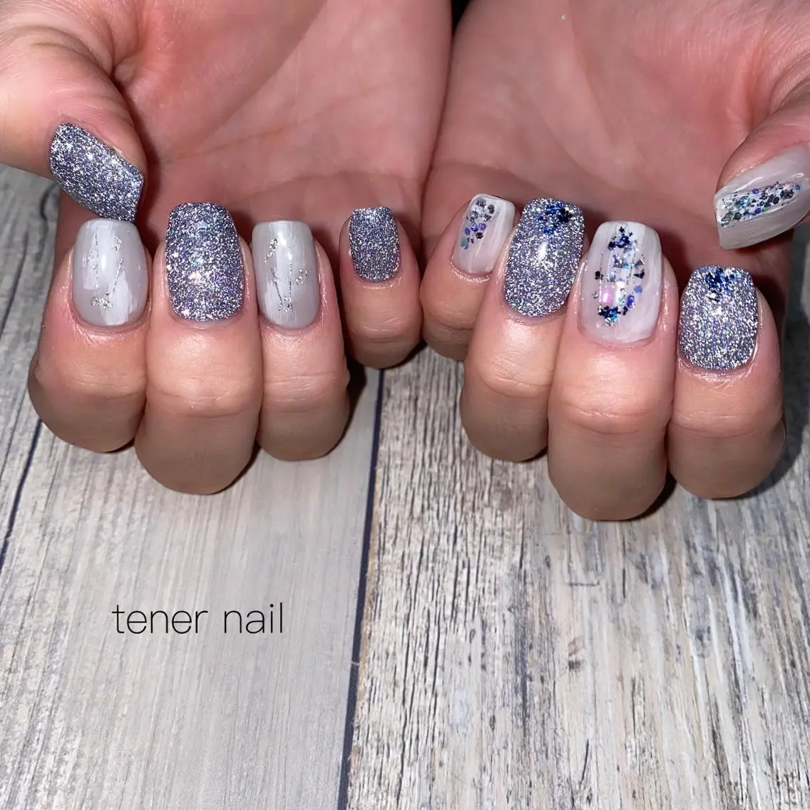 ネイル ブルー フラッシュネイル ラメ(グリッター) テネルネイル tener nailのネイルデザイン