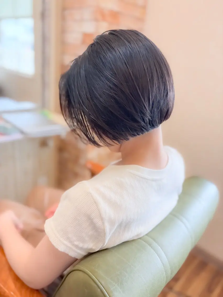 ショート カット 加藤 彩のヘアスタイル