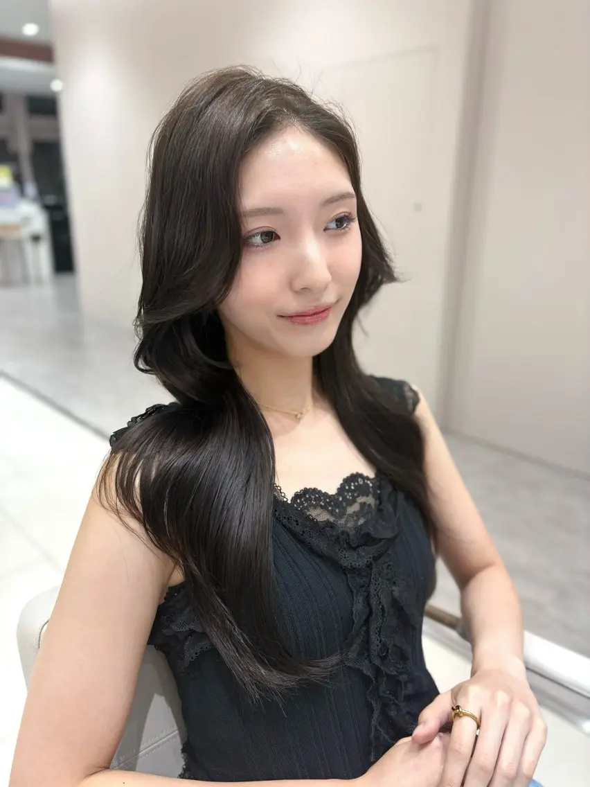 ロング カラー ブラウンカラー ダークブラウン くびれヘア 銀座/レイヤー/ 透明感カラー✨りくのヘアスタイル