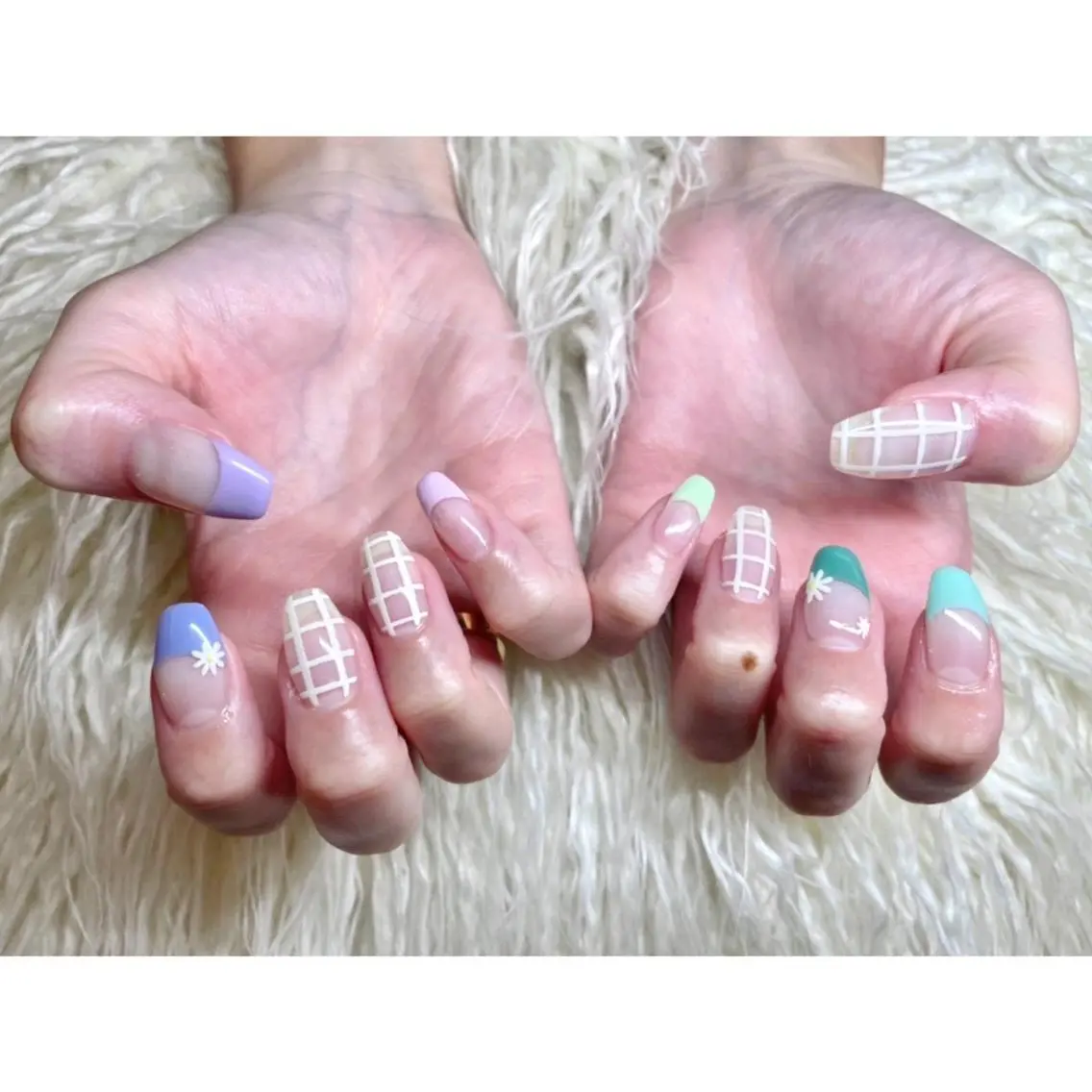 ネイル フレンチネイル 春ネイル ハンドネイル フットネイル Nail salon LuaRのネイルデザイン
