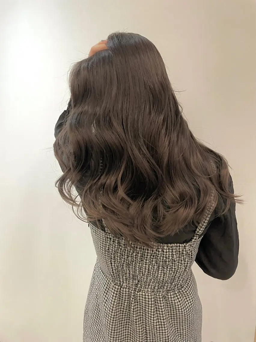 ロング レイヤー/エクステ Veluaのヘアスタイル