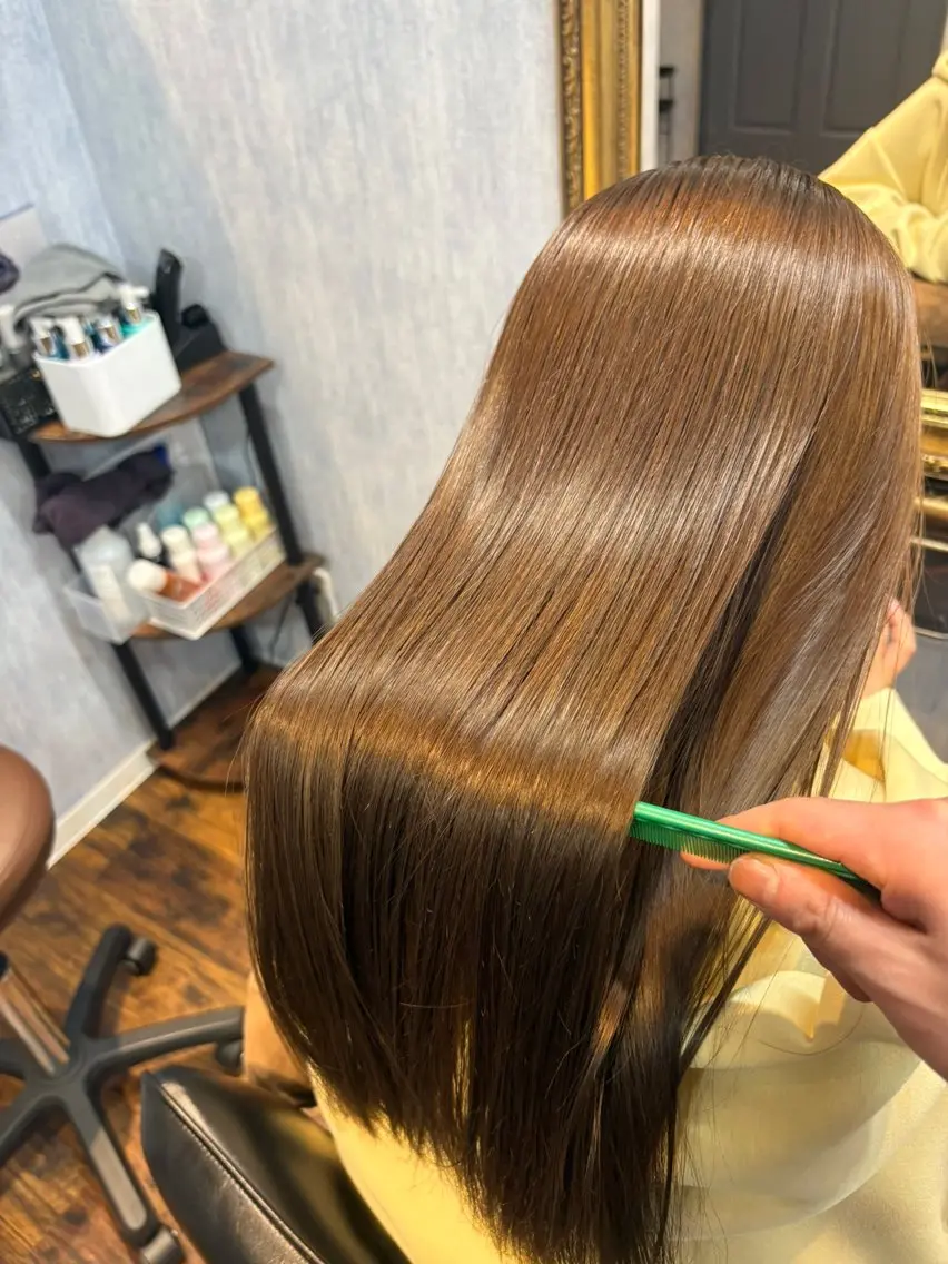 ロング くせ毛 髪質改善 縮毛矯正 トリートメント 酸性ストレート カット 縮毛矯正 トリートメント ✨髪質改善特化✨ Romyリョージ✨のヘアスタイル