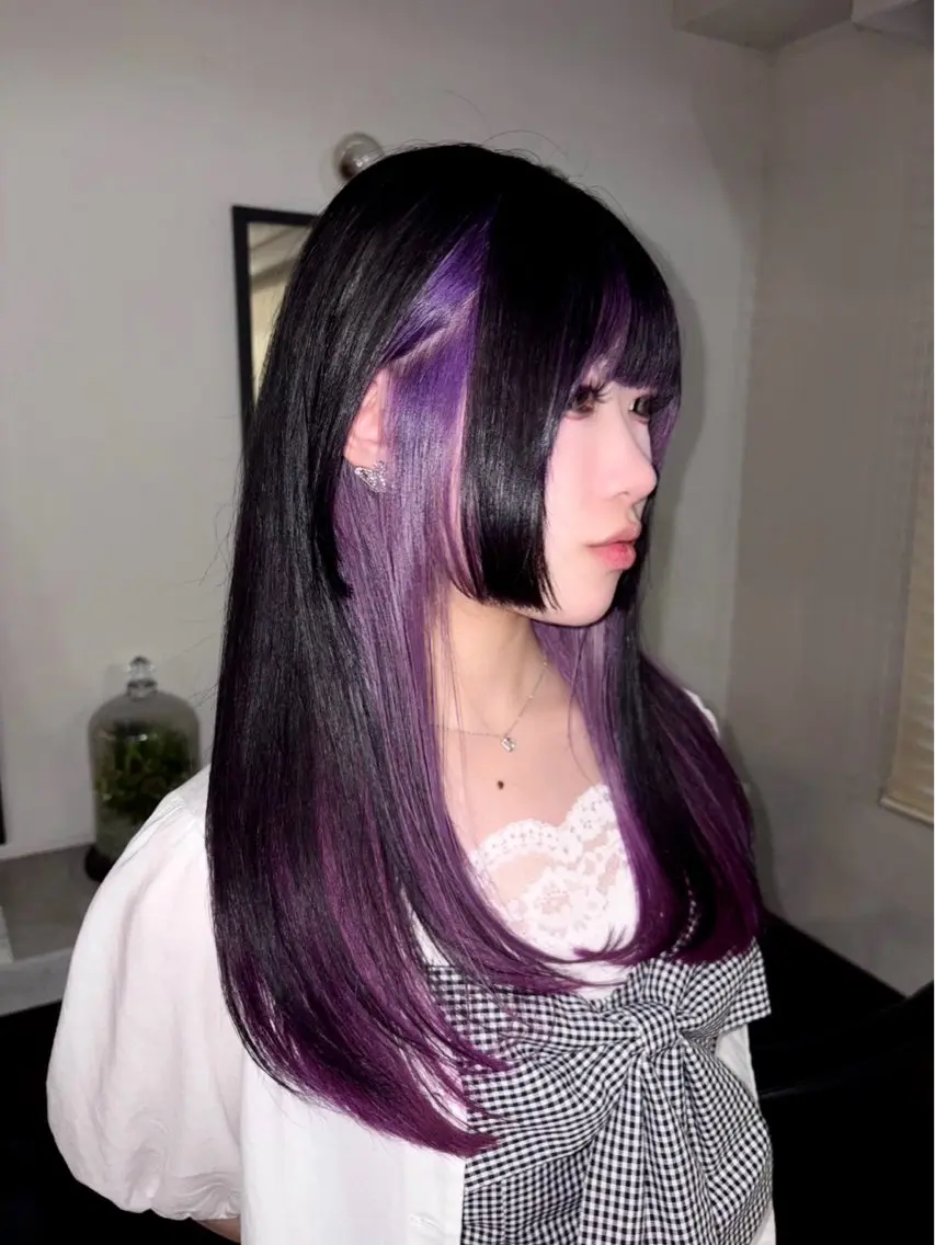 カラー ナカザワ アコのヘアスタイル