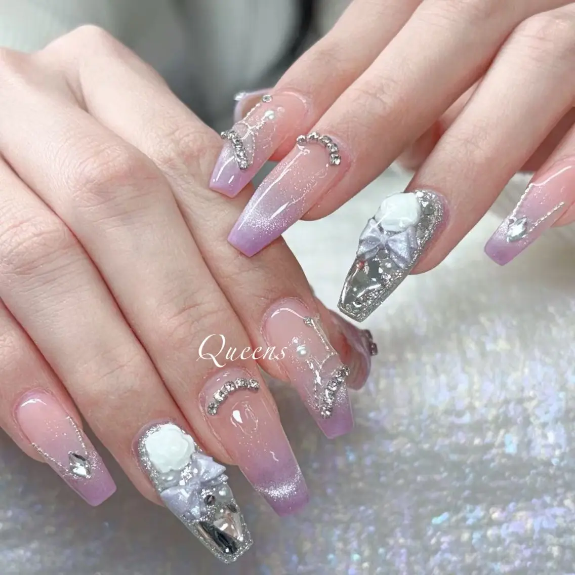 ネイル ハンドネイル Queens みなみのネイルデザイン