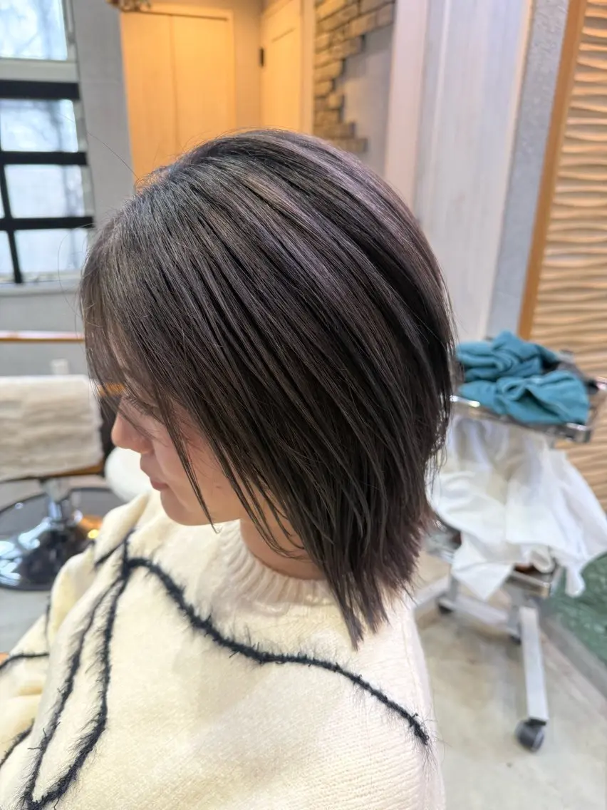 ミディアム カラー ブリーチ バレイヤージュ ブリーチ特化のヘアスタイル