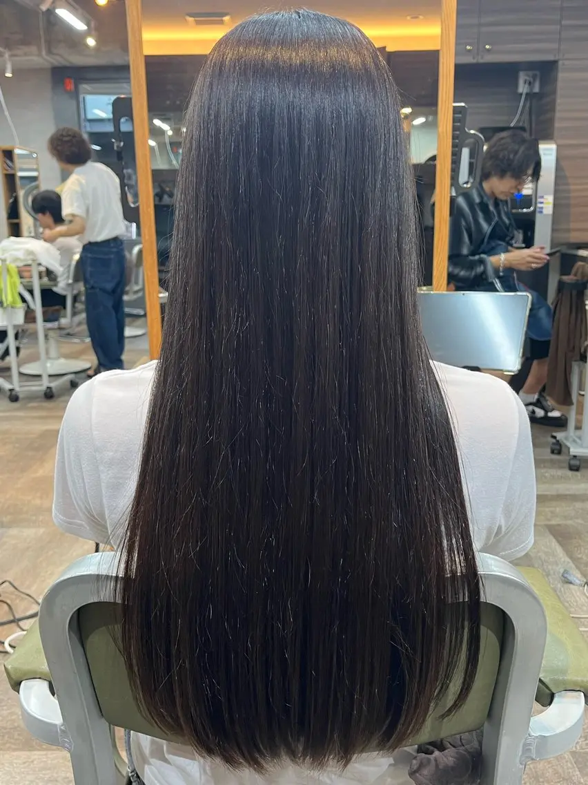 ロング ヘアカラー 縮毛矯正⚡️カラー いいじまのヘアスタイル