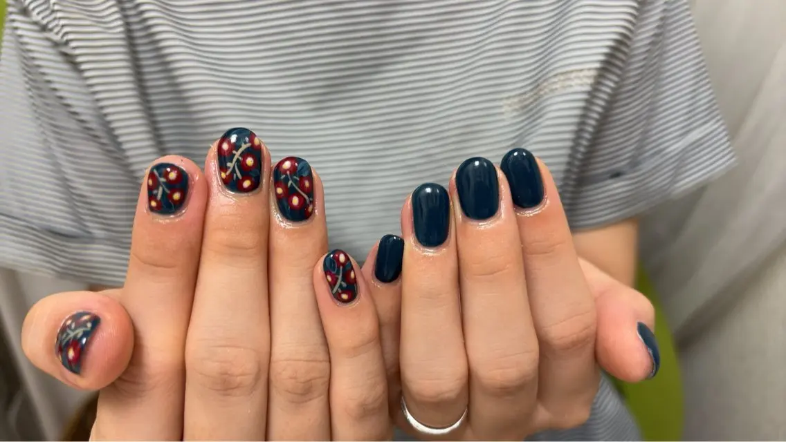 ネイル ハンドネイル mano nella manoのネイルデザイン