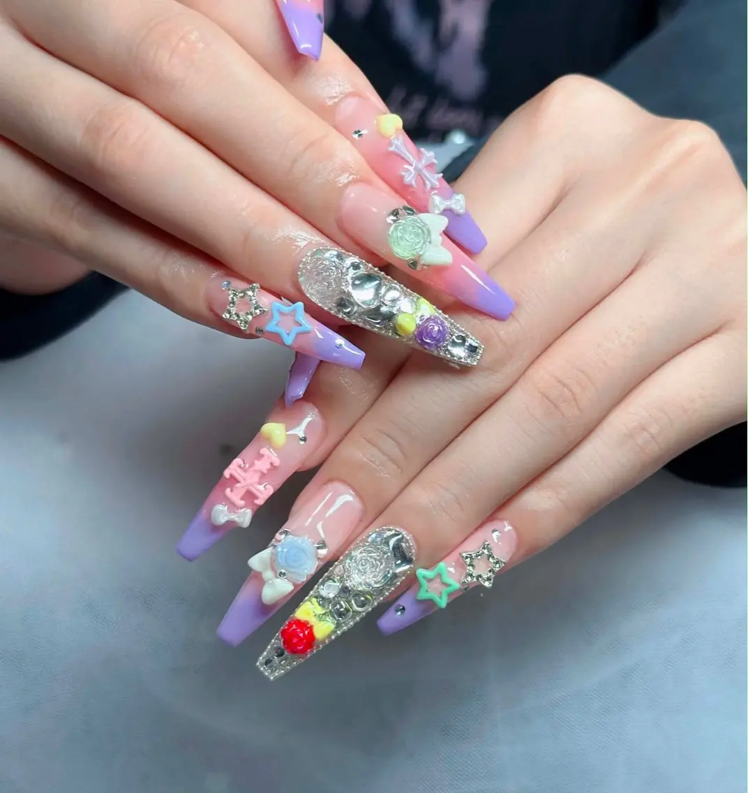 ネイル オーロラネイル フレンチネイル ジェルネイル ハロウィン キラキラネイル ハンドネイル H.baby Nail Salonのネイルデザイン