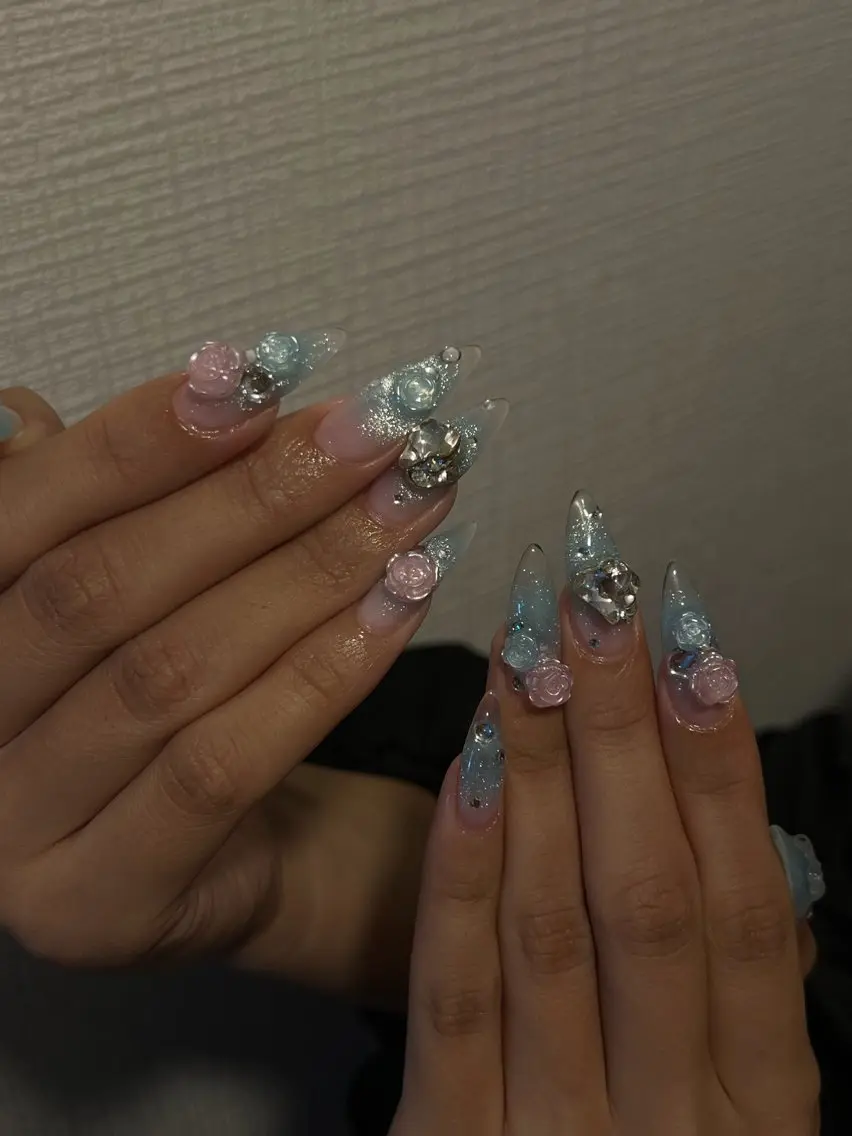 ネイル ハンドネイル Luna Gladeのネイルデザイン