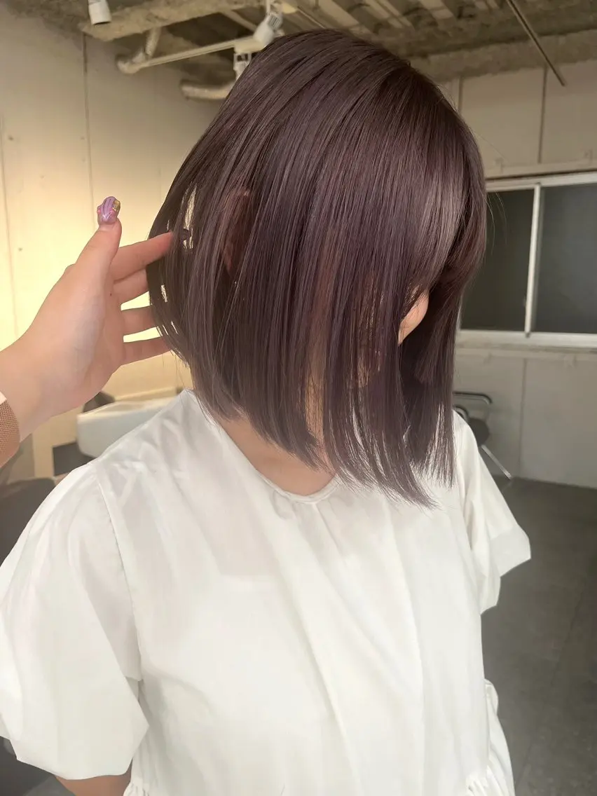 ミディアム カラー ヘアカラー ハイトーン fev/Rionのヘアスタイル