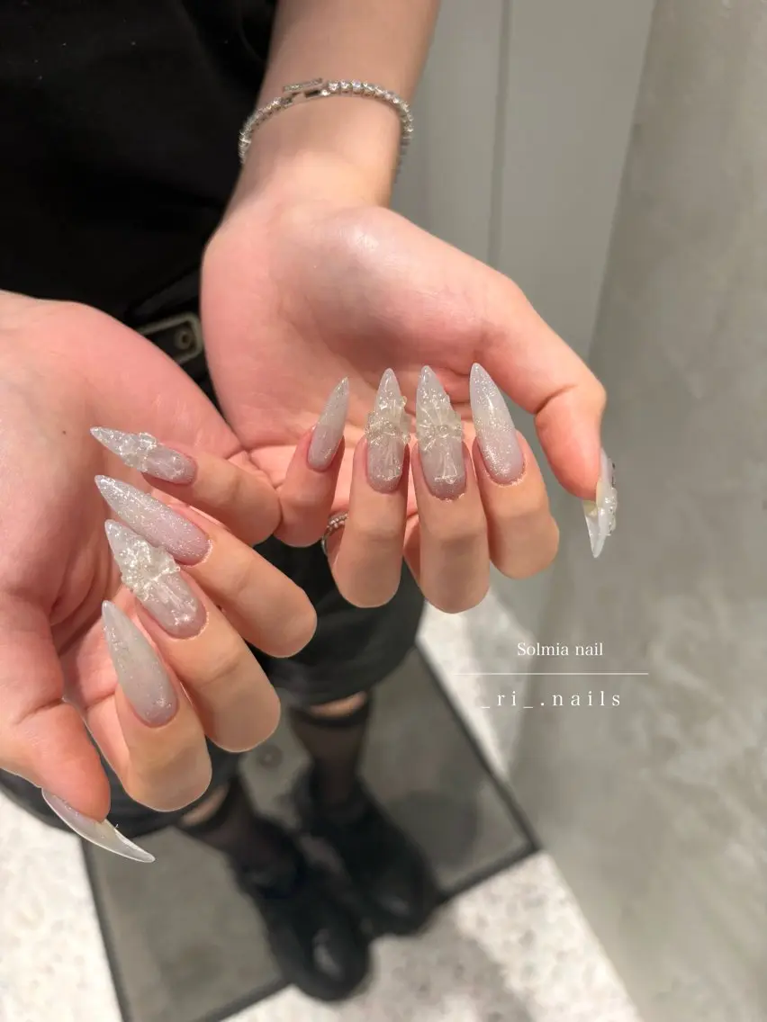 ネイル ハンドネイル . Linaのネイルデザイン