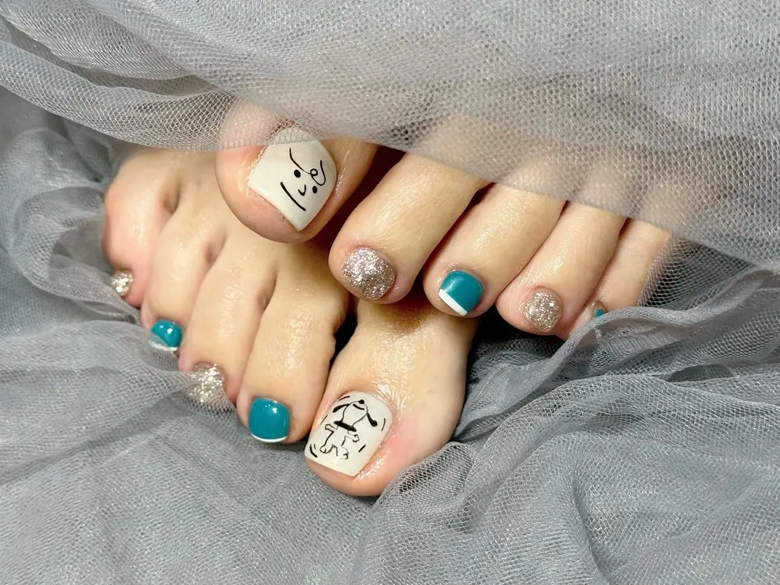 ネイル 持ち込み フットネイル Nail Salon KURELLYのネイルデザイン