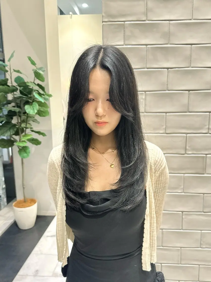 ロング カラー ブリーチ グレージュ ブリーチなしカラー カット ヘアカラー トリートメント 矢野 晃平のヘアスタイル