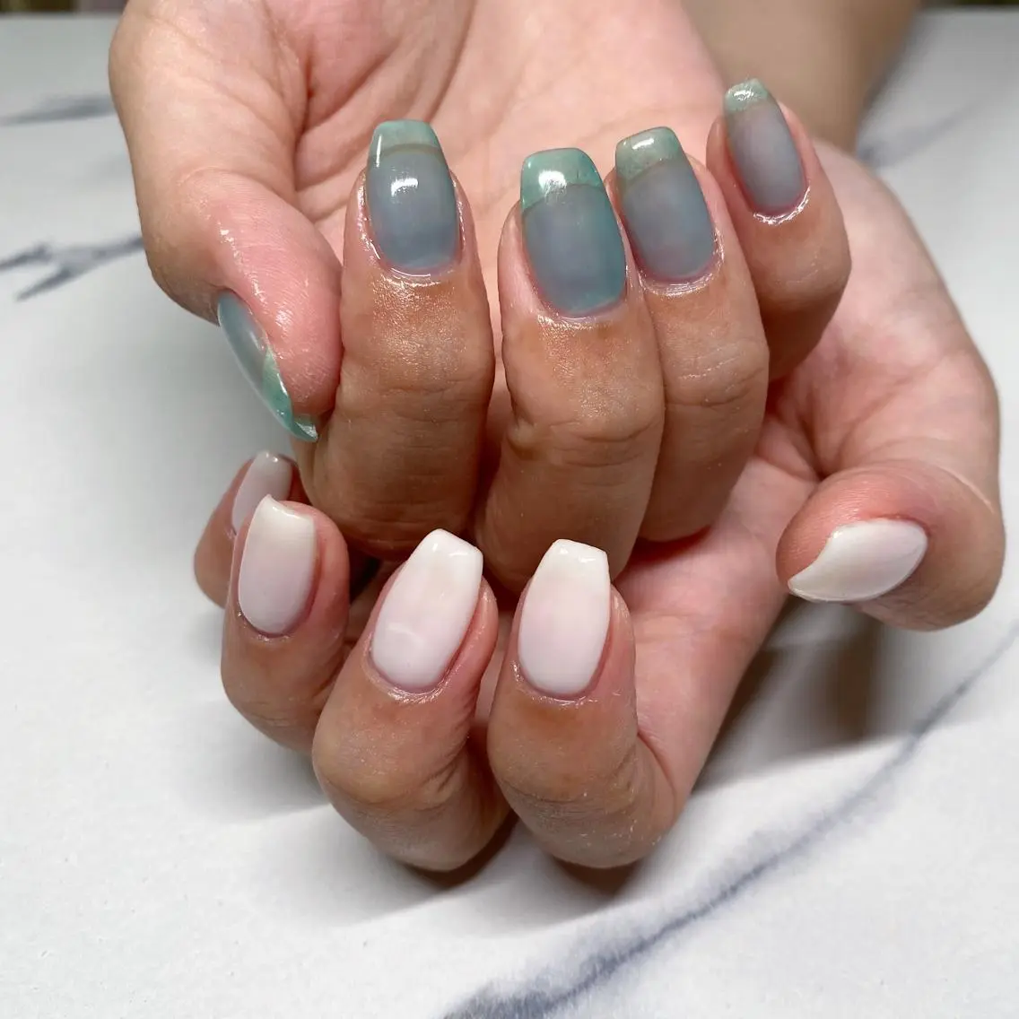 ネイル アートネイル オーロラネイル フレンチネイル 氷ネイル・うるうるネイル マグネットネイル ハンドネイル Nail by Licorneのネイルデザイン