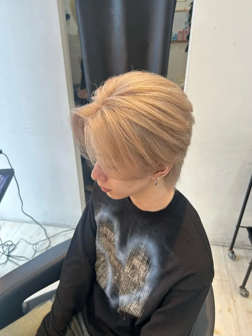 ブリーチリタッチ+オンカラー+ヘアトリートメント🫧の写真
