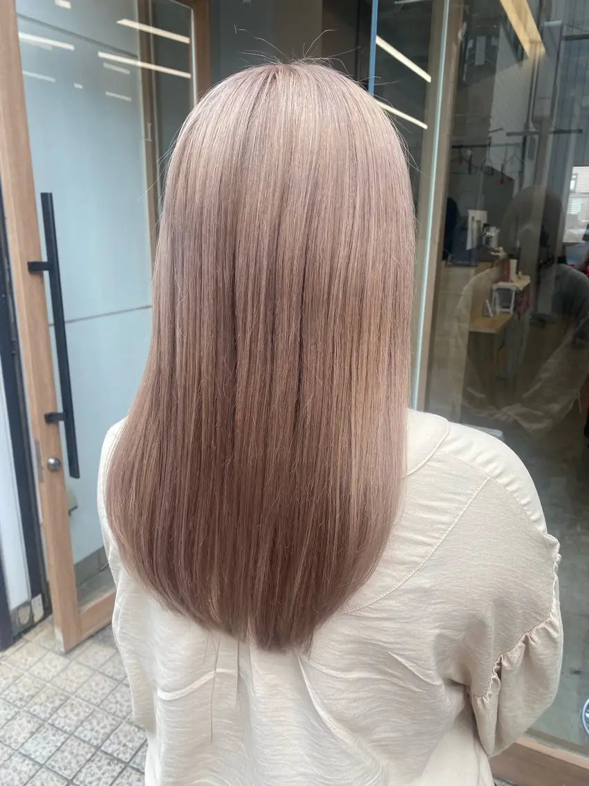 セミロング カラー カット ヘアカラー 🐾Libero🐾 柏　KONOMIのヘアスタイル