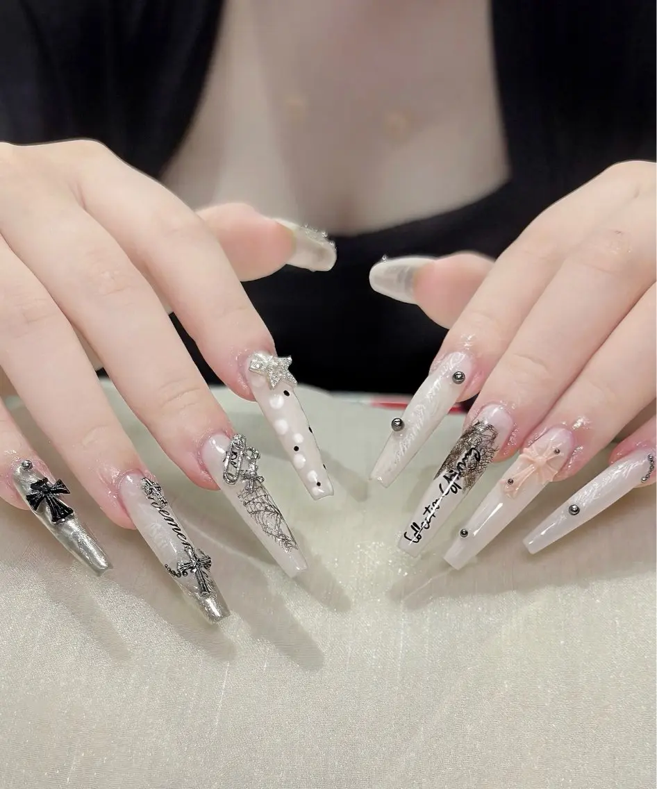 ネイル DAISY_NAIL 【フィルイン専門店】のネイルデザイン