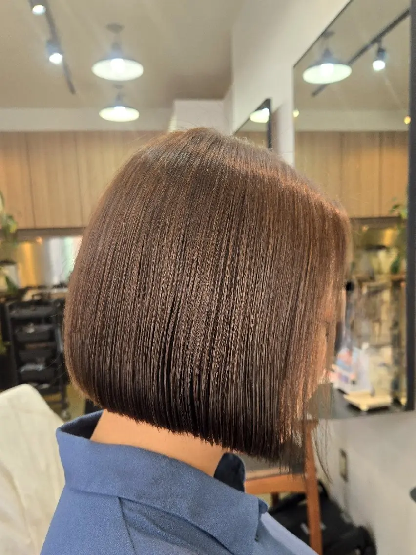 ミディアム カラー ボブ カット ヘアカラー トリートメント 野村 果音(カノン)のヘアスタイル