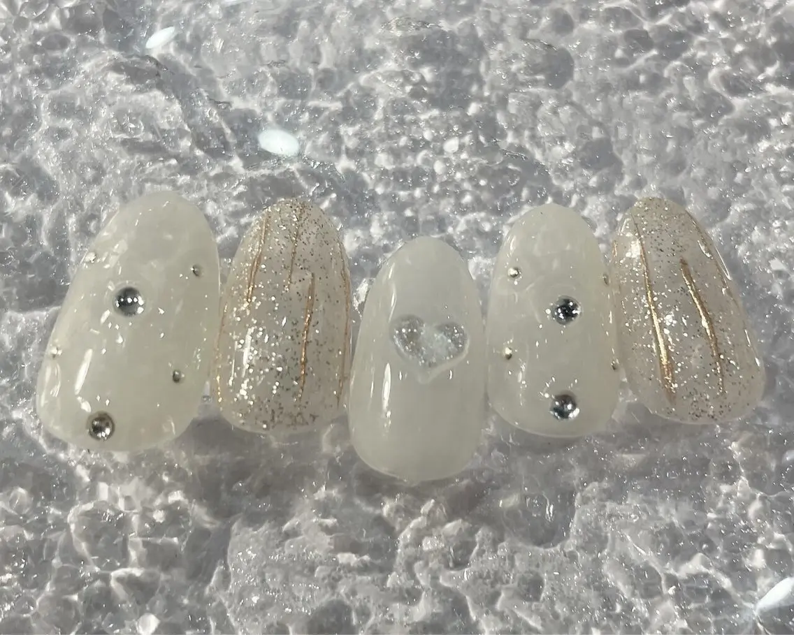 [ハンド]持ち込みデザイン¥7,500​〜​※ご料金はメッセージ、当日にご相談-パラジェル/フィルイン対応可能の写真
