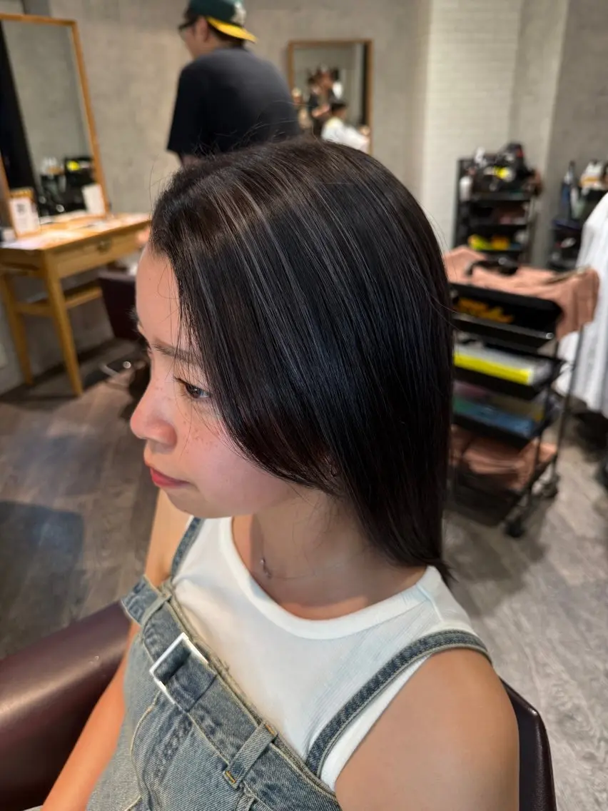 セミロング カラー Afinar 乃空 パーマ✨️🌀のヘアスタイル