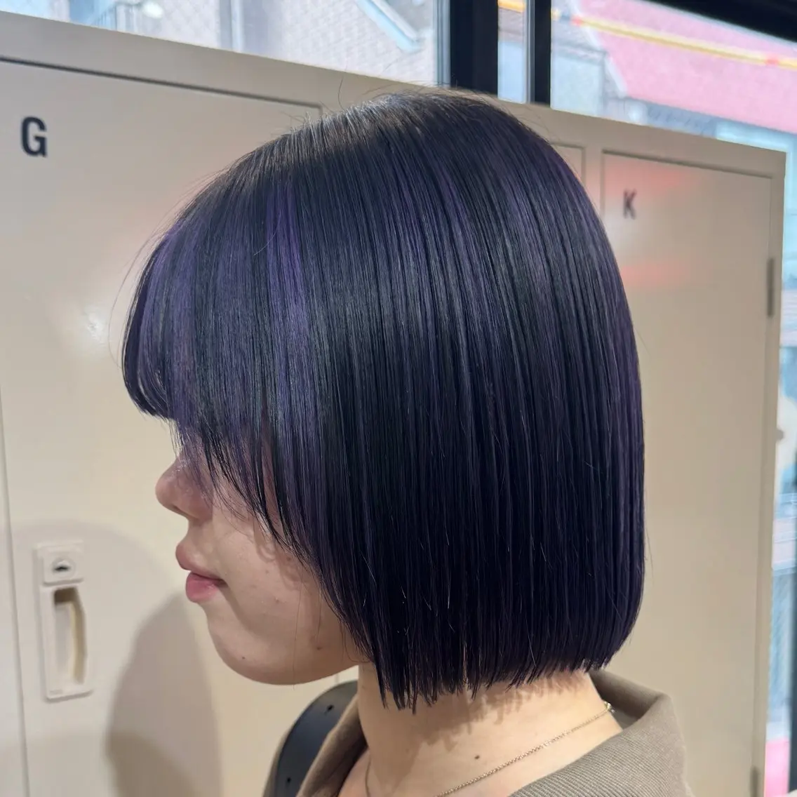 ミディアム ヘアカラー トリートメント 艶髪ハイトーン× ボブ🥣アイネのヘアスタイル