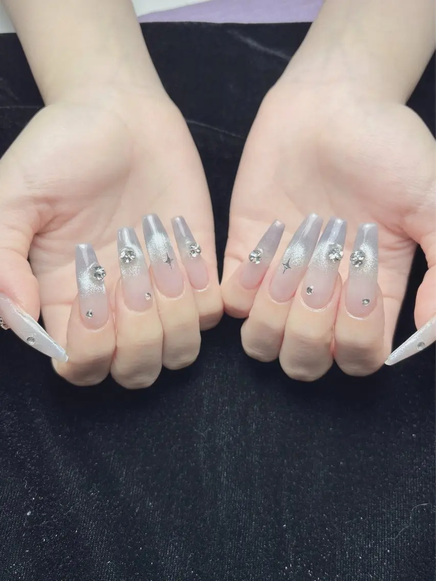 ネイル W·mai nail 関内のネイルデザイン