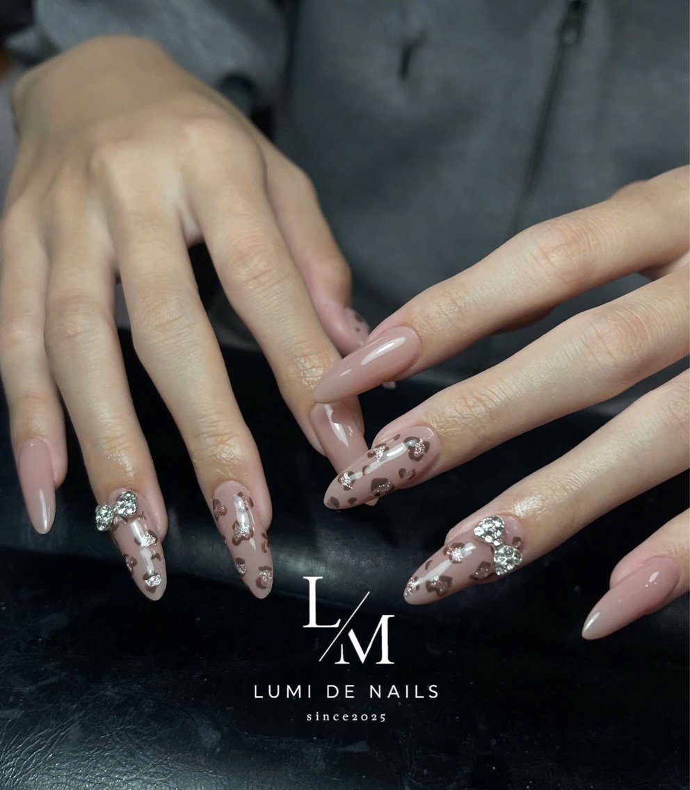 ネイル アートネイル ジェルネイル ワンカラーネイル シンプルネイル 春ネイル ハンドネイル バオ ゴックのネイルデザイン