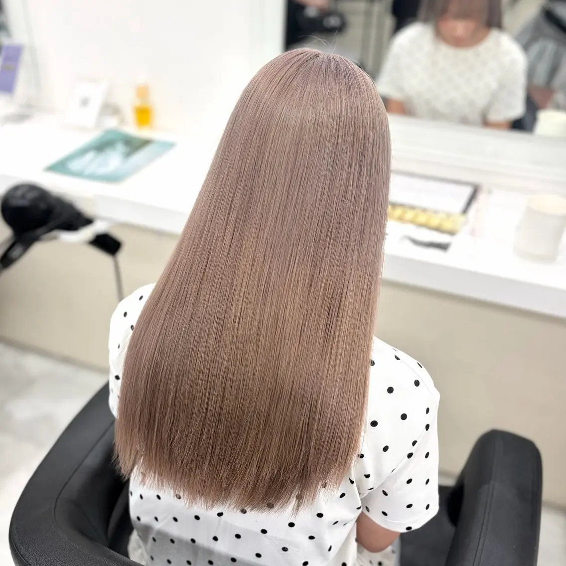 ロング カラー ベージュカラー ブリーチ グレージュ ヘアカラー トリートメント ヘッドスパ ヘアセット ベージュ🥣レイヤー 🎀Himari🎀のヘアスタイル