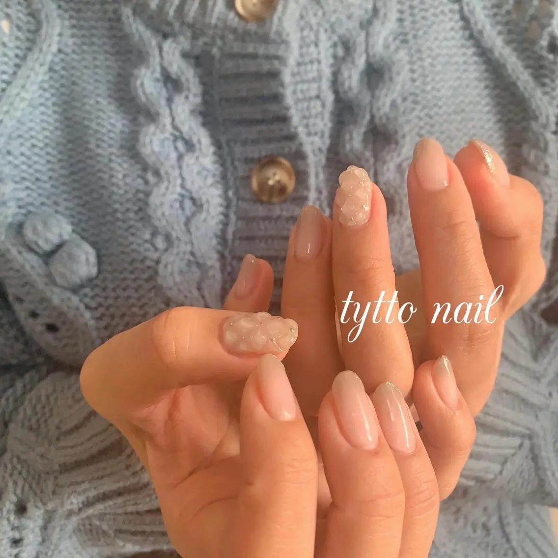ネイル フレンチネイル グラデーション 韓国ネイル ラメ(グリッター) 斜めフレンチ tytto nail ❤︎‪‪eri‪‪のネイルデザイン