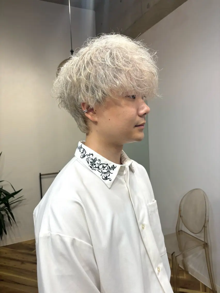 ショート カラー メンズ ヘアカラー SHOTO ハイトー ン/ブロンドカラーのヘアスタイル