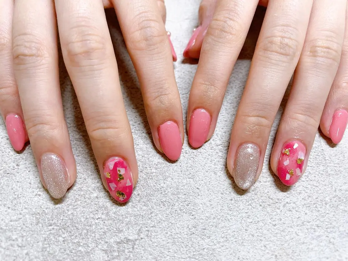 ネイル オーロラネイル フラワーネイル フットネイル フレンチネイル ジェルネイル mogunail &blowのネイルデザイン