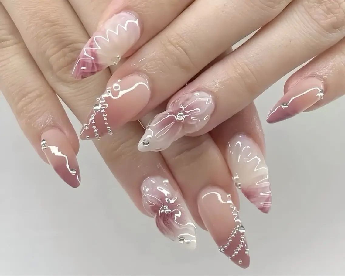 ネイル アートネイル ガーリー 韓国ネイル 持ち込み ニュアンスネイル Rin Nail 新大久保店のネイルデザイン