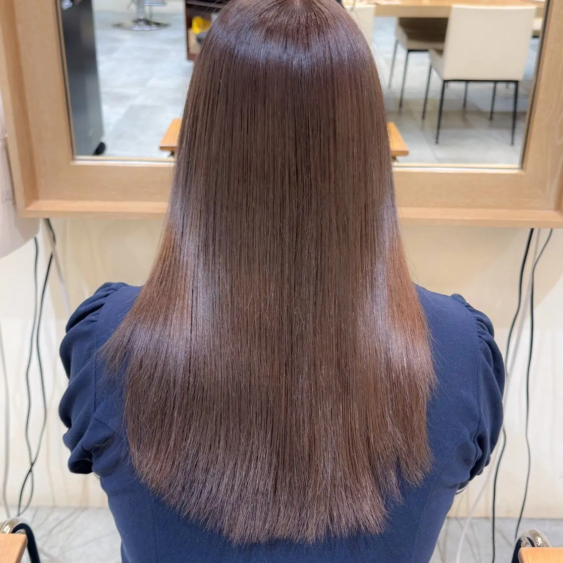 セミロング ✨️うる艶カラー 🫧吉松佳穂🫧のヘアスタイル