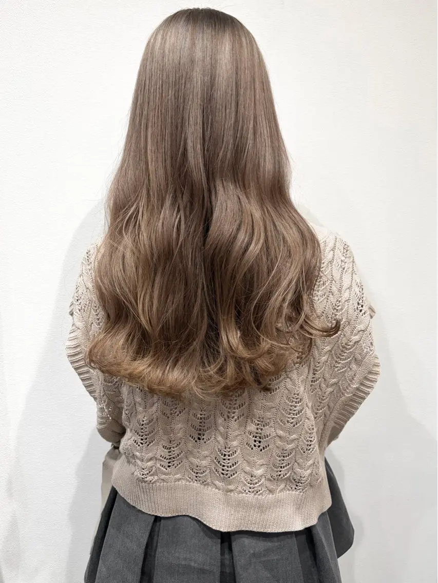 セミロング MYRTLE TSUNODAのヘアスタイル