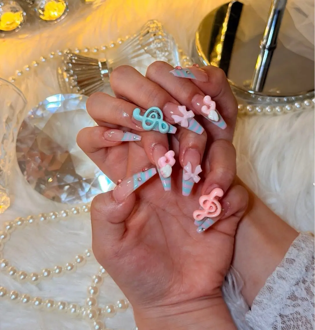 ネイル ハンドネイル Rinaky Amee Nailのネイルデザイン