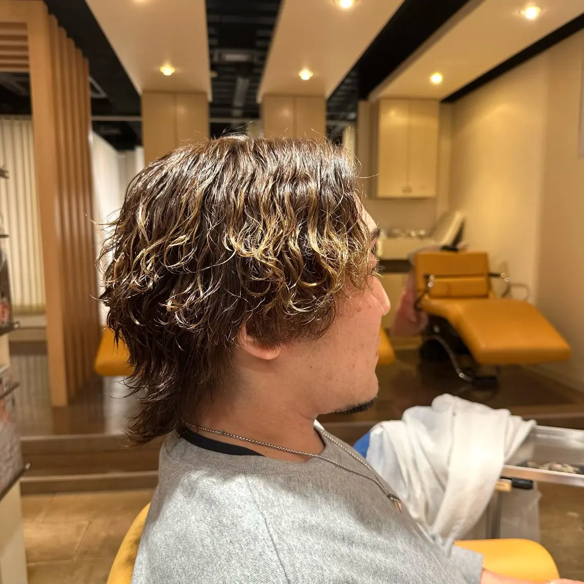 カット+特殊パーマ+トリートメントの写真