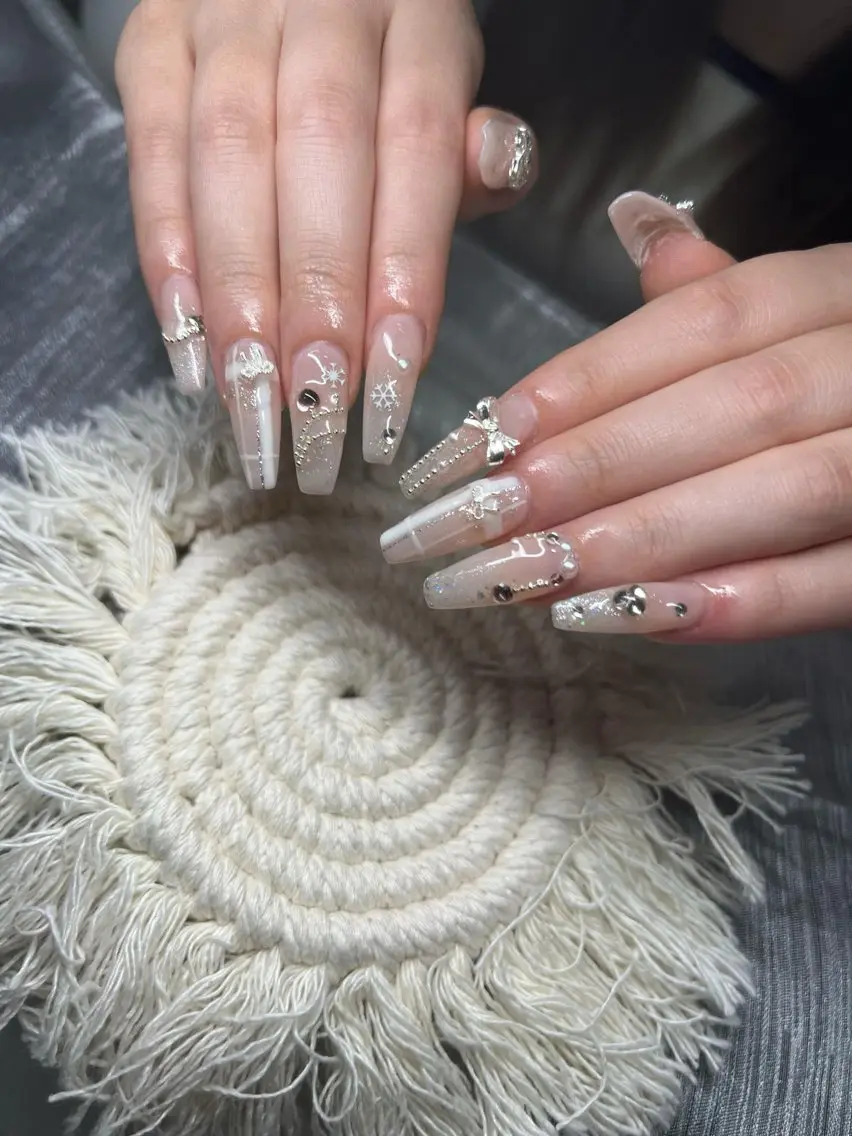 ネイル 長さ出し グラデーション キラキラネイル マグネットネイル ミラーネイル Lee Nails チップ長さだし専門店のネイルデザイン