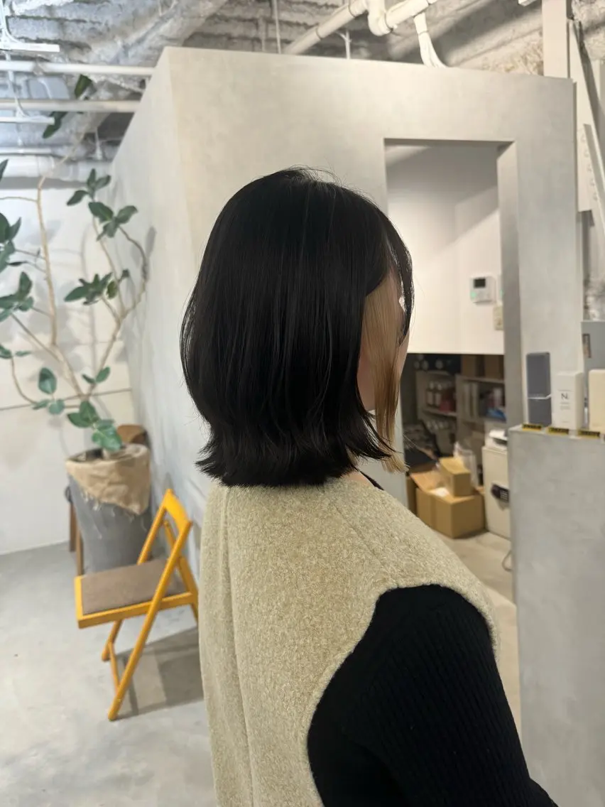 セミロング 新宿/顔周りカット +レイヤー=しずく♩のヘアスタイル